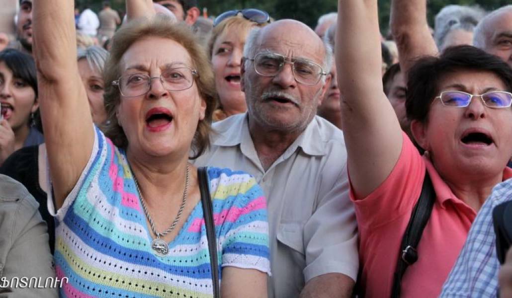 7644a8adcdfc2207ca71f85e4d0da756