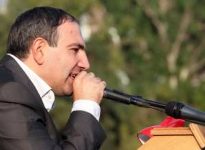 Не бойтесь - приходите на площадь!