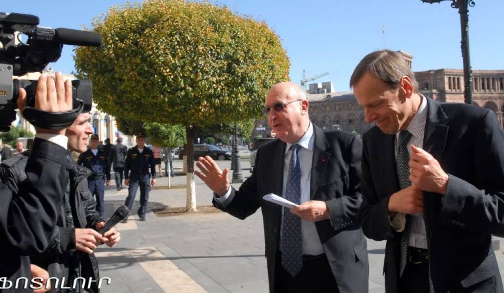 841442d74e474daf520b535536b792e8