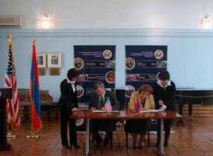 Доллары на восстановление моста в Гарни