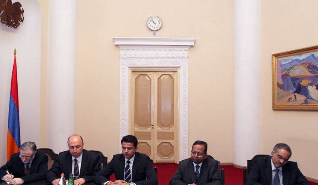 6a675be39e9b8a7bd1b9ff0aa9069795