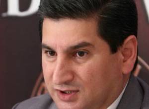 Угрожает министу и премьеру?