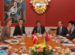 Армяно-датские отношения развиваются