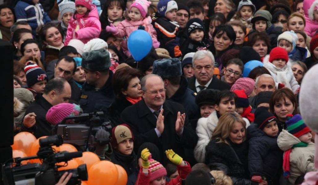 adc1e9b9aaa42ac773b961f3b127834d