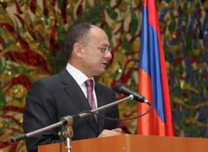 Сейран Оганян: Кровь важнее, чем нефть»