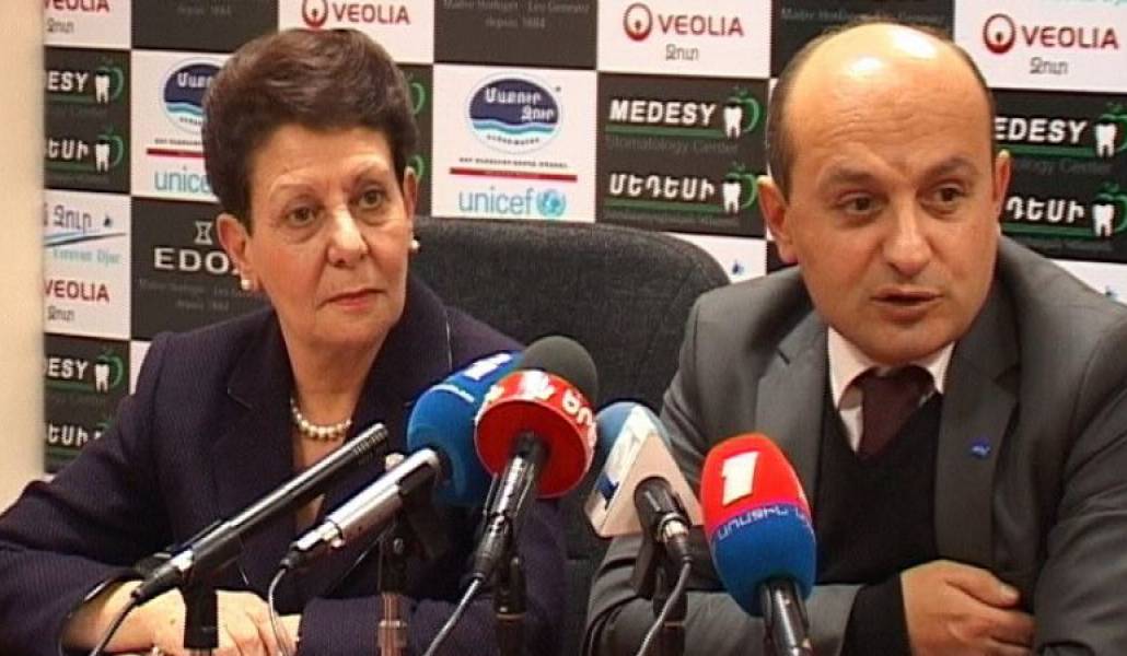 60a1b233f4f6e138724edaafd4db54db