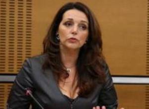 Угрожают Валери Буайе