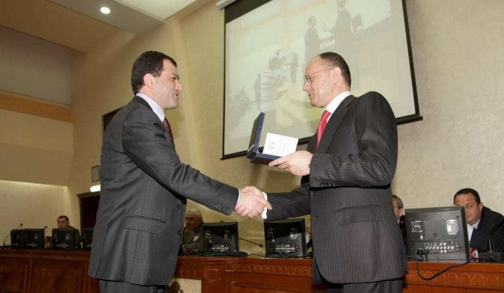 d65961bfa74ba59e8dd49ee9d80ef931