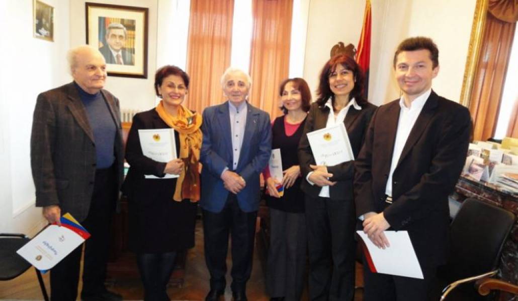 23c4a0c75df9be8cf871a606e803f057