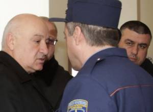 Депутат выругался