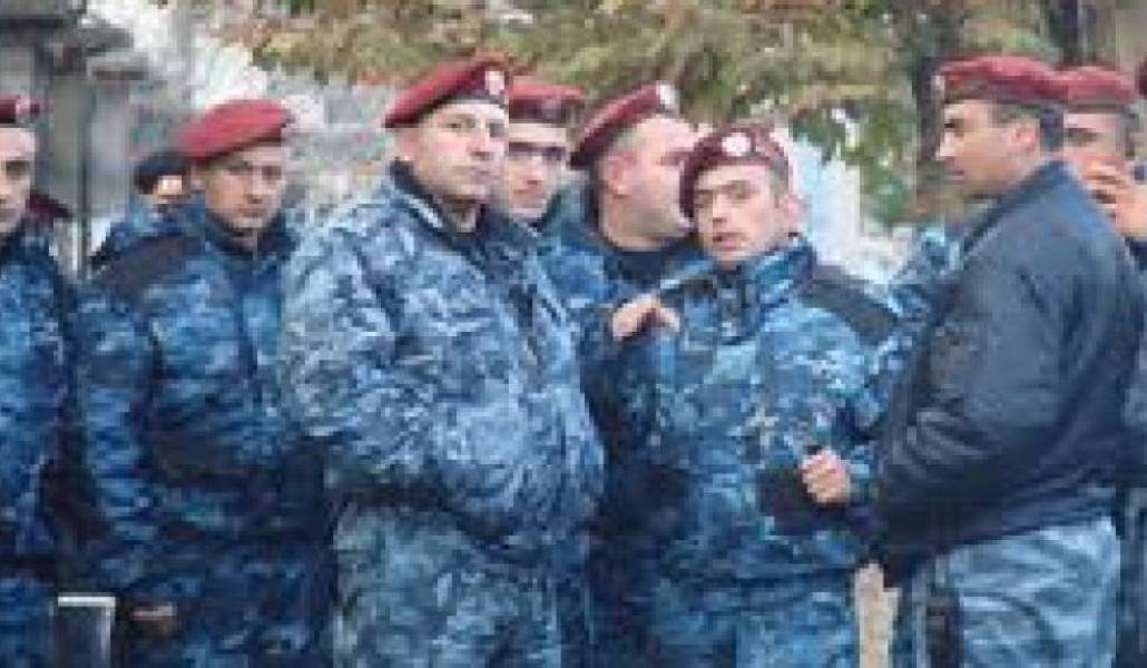 d236f84a1d5acd37fbf51e3f07612438