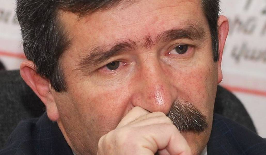 9e4b025e00326da4aa745d01c9a4d2de