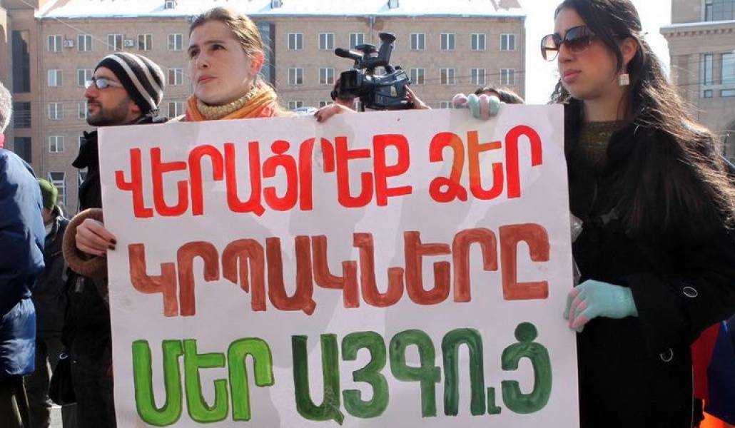 9567eddbaf6af0a331b44b092f4e415b