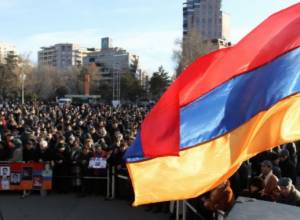Стартовал митинг оппозиции