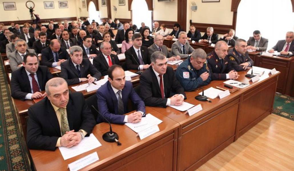 d096f80c60c5127bfae538677b44c614