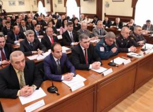 Школам заменят флаги