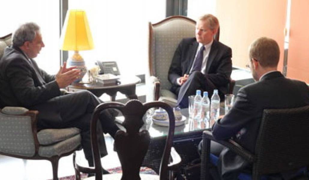 56f2101e7c53cd00df715120b0bf51b4