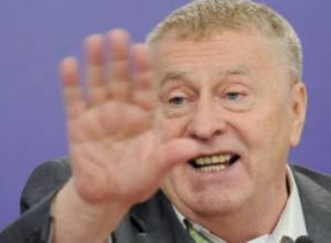 Зюганов рядом с Лениным?
