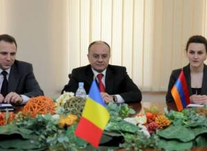 Министр принял нового атташе