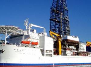 Японские ученые  пробурили самую глубокую скважину