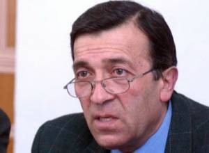 Ждет мандата от ОСС