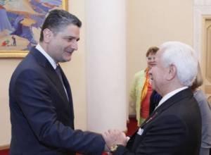 Премьер принял председателя NECO