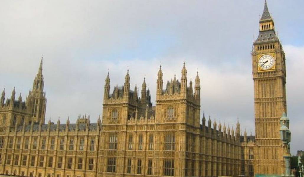 825c644e5ef3fdd3e156b68234ea374b