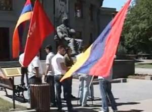 Траурный марш в Ереване