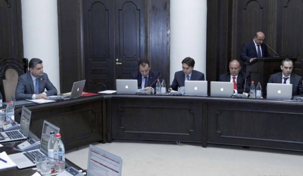 806e20b0220c24c96477ad42c292c538