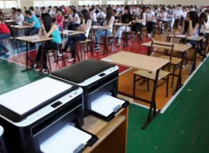 Абитуриенты не могут пересдавать экзамены