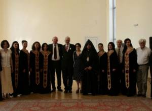 «Святой Нерсес Шнорали» двум представителям ФРГ