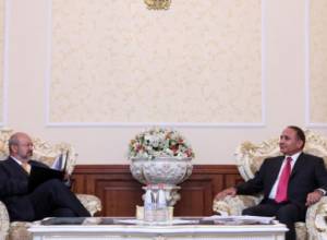 О. Абраамян не обещает, но уверен