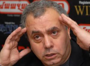 Грант Багратян: «Почему встревает премьер?»