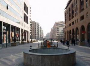 Опасные плиты на Северном Проспекте