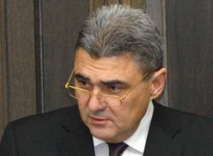 Бывший и нынешний министр под одной крышей