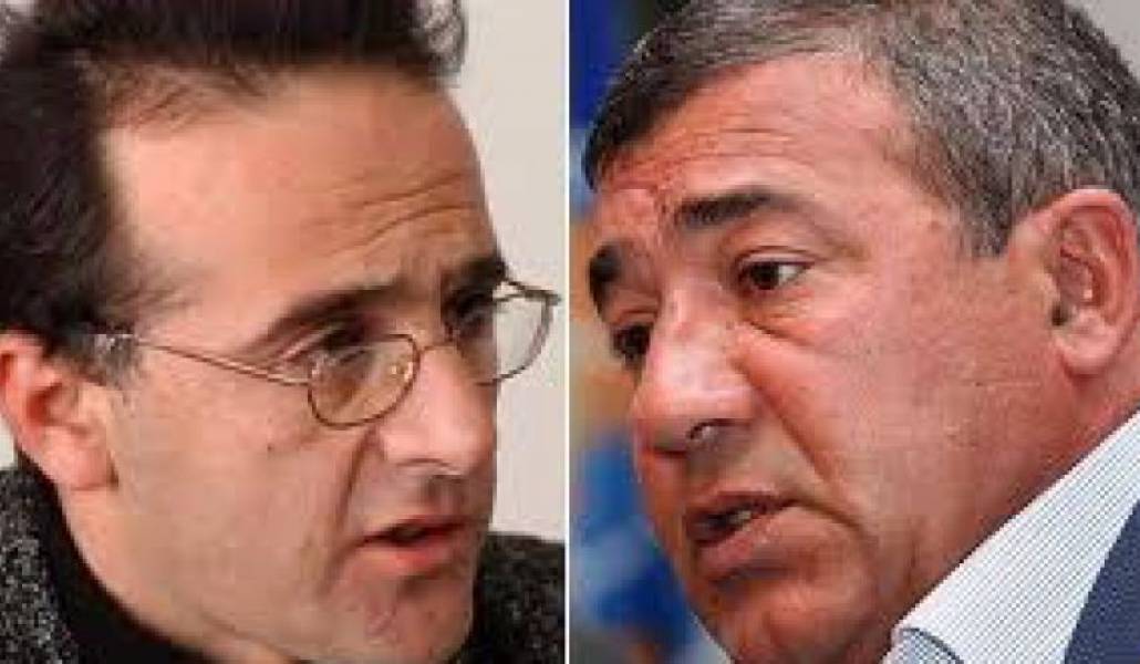 5325ac4b19bc82f74f7923628469ec39