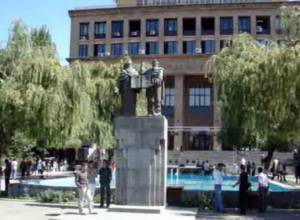 Акция пройдет перед центральным корпусом ЕГУ