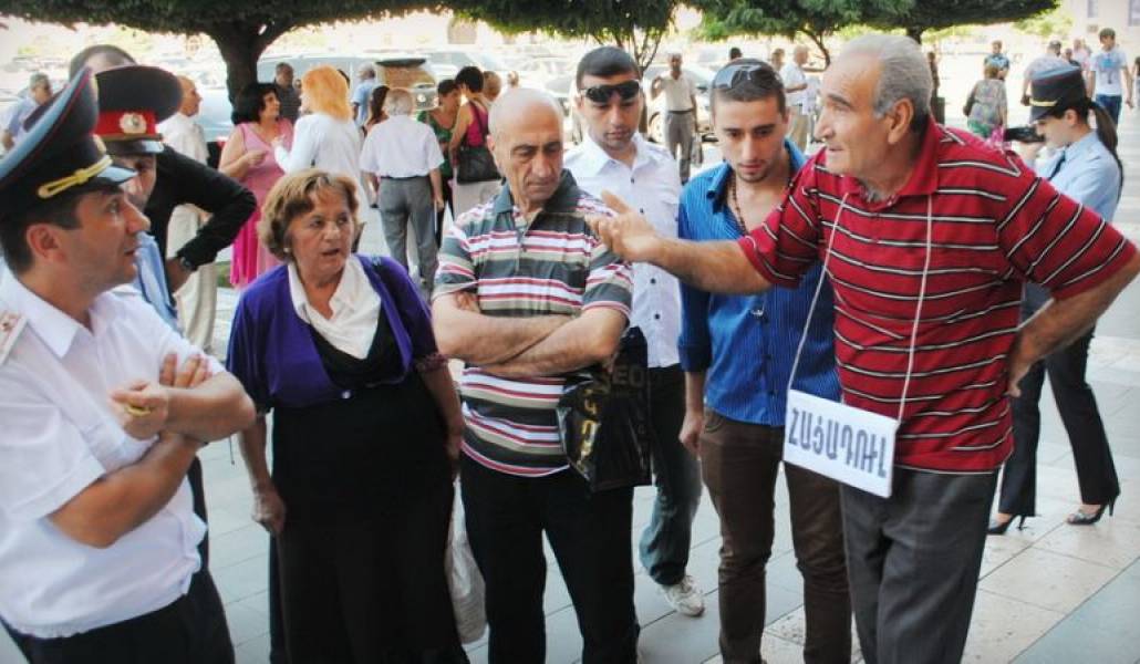 588d68b6e92c0aa78bcbdad258c89612