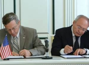 Оправдать преступника мог только суд, но не президент