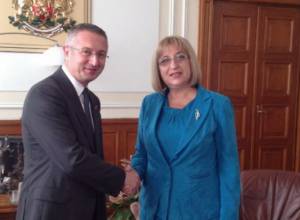 Посол встретился с председателем парламента