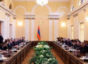 Овик Абрамян принял бизнесменов