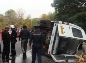 Маршрутка попала в аварию, есть пострадавшие