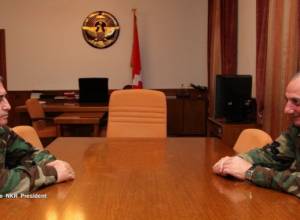 Саргсян и Саакян обсудили