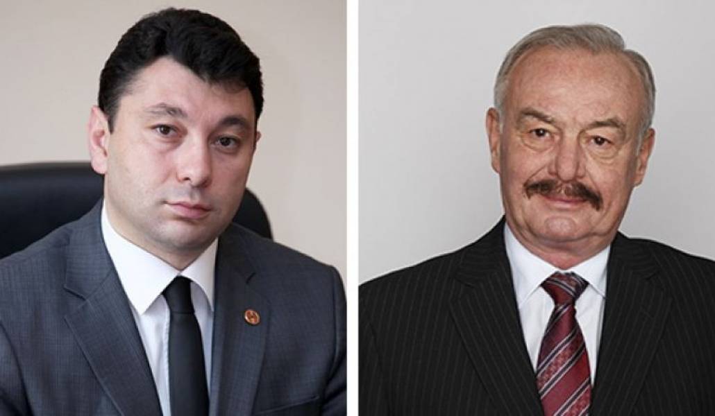 7e9312dde0af405dfc116bfd4561e930