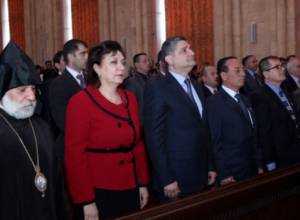 Кто катит страну в пропасть?