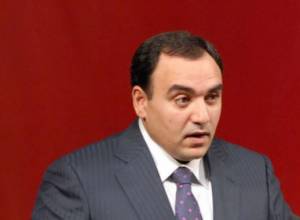 Багдасарян представил 3 вопроса