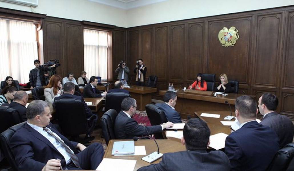 6b7ff37f9d63d1285dc14e7591a90741