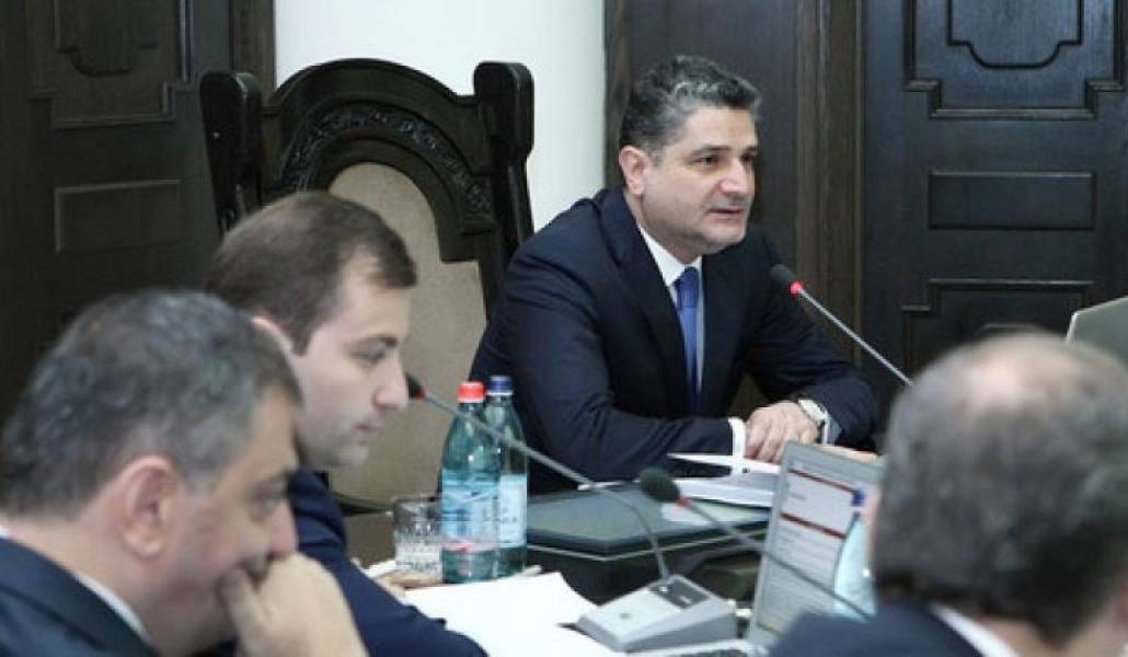 6f193d54947881ea401c94cec2772cf8