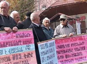 Летчики разочарованно разошлись