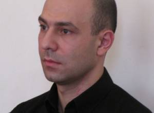 Мгер Енокян - вне камеры